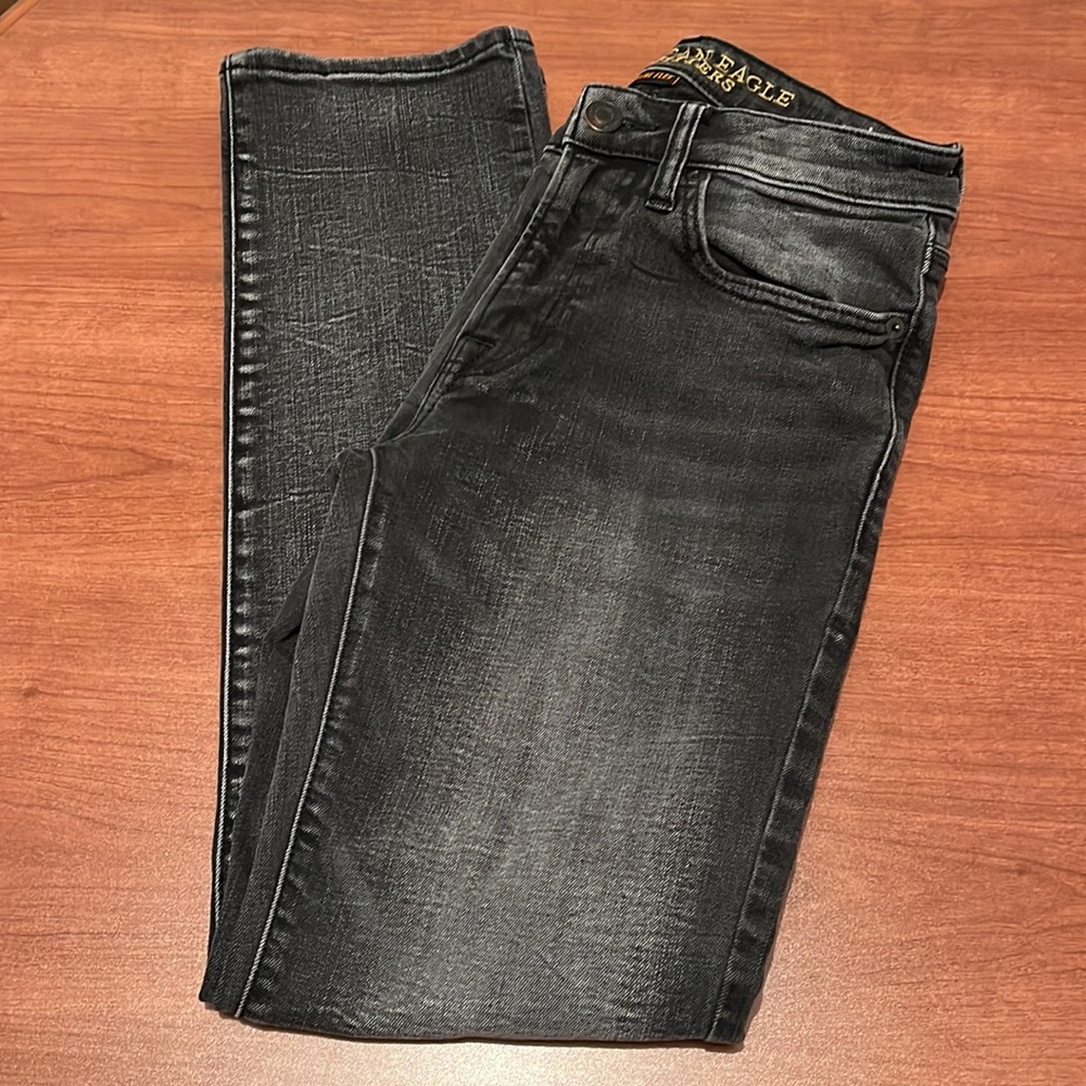 Mens American Eagle slim straight, black stonewashed jeans, extreme flex 28/30